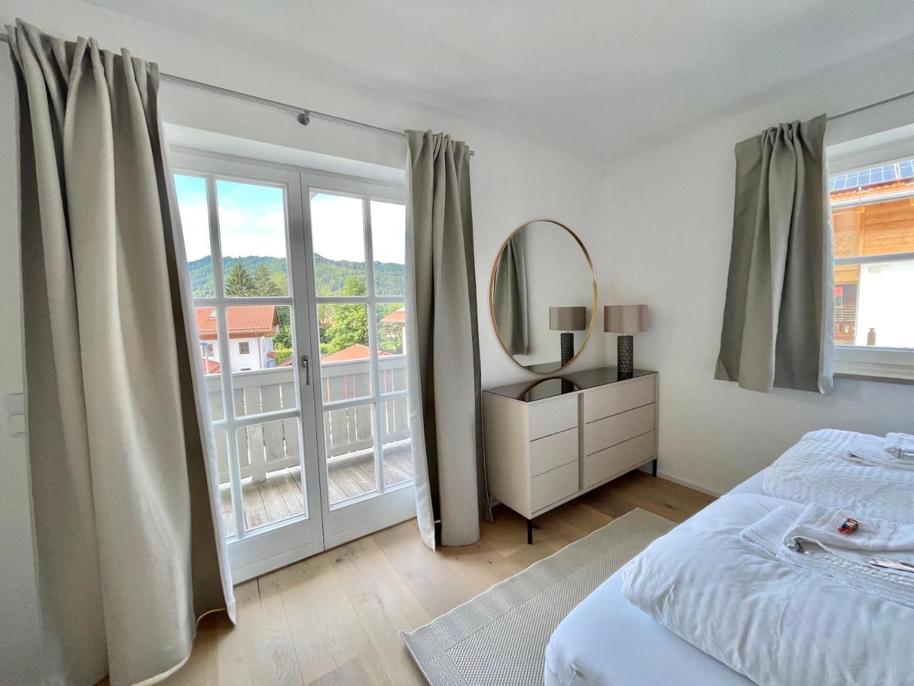 Ferienwohnung "Aschbergblick" - Edel Wohnen Im Ortskern Schliersee Exterior photo