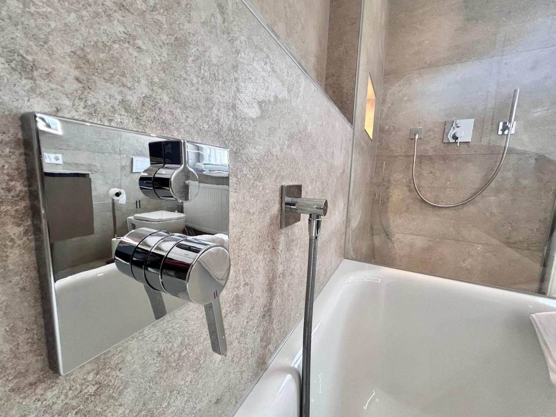 Ferienwohnung "Aschbergblick" - Edel Wohnen Im Ortskern Schliersee Exterior photo